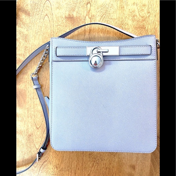 💕NEW MICHAEL KORS LEATHER X-BODY BAG - Picture 5 of 12